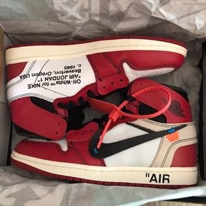 Off white Jordan 1 Chicago’s